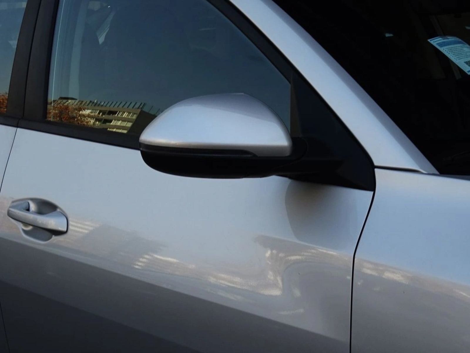KIA K3 CROSS EX 1.6L 6MT 2025 - Imagen 4 de 20
