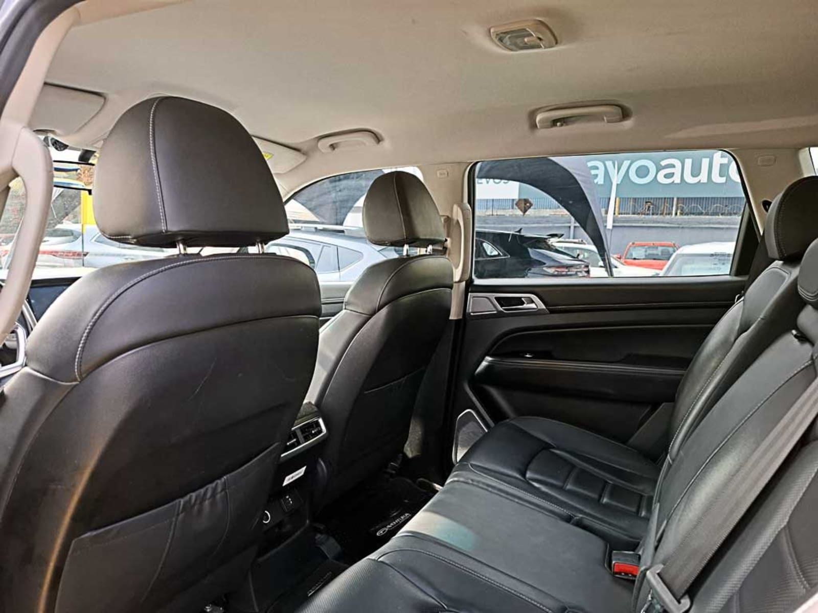 SSANGYONG REXTON 2.2 GLX AT DIESEL 2022 - Imagen 14 de 20