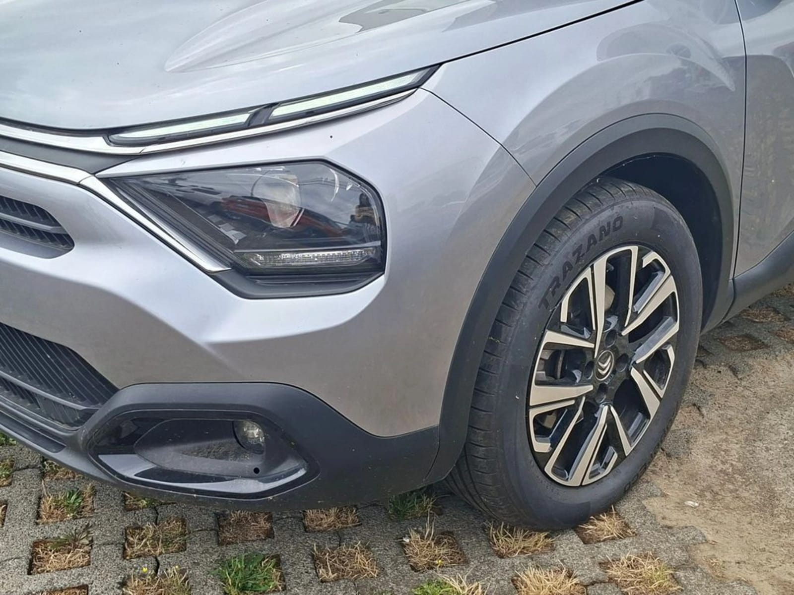 CITROEN C4 1.2 PURETECH FEEL 4X2 130 SS EAT8 AT 5P 2023 - Imagen 9 de 20