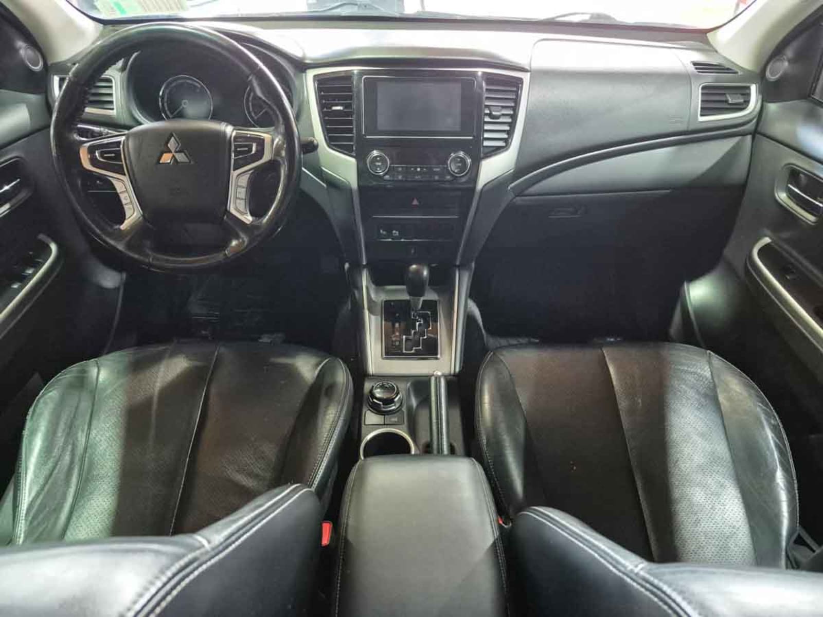 MITSUBISHI L-200 NEW DAKAR CRS AUT 4X4 TD E5 2021 - Imagen 10 de 14