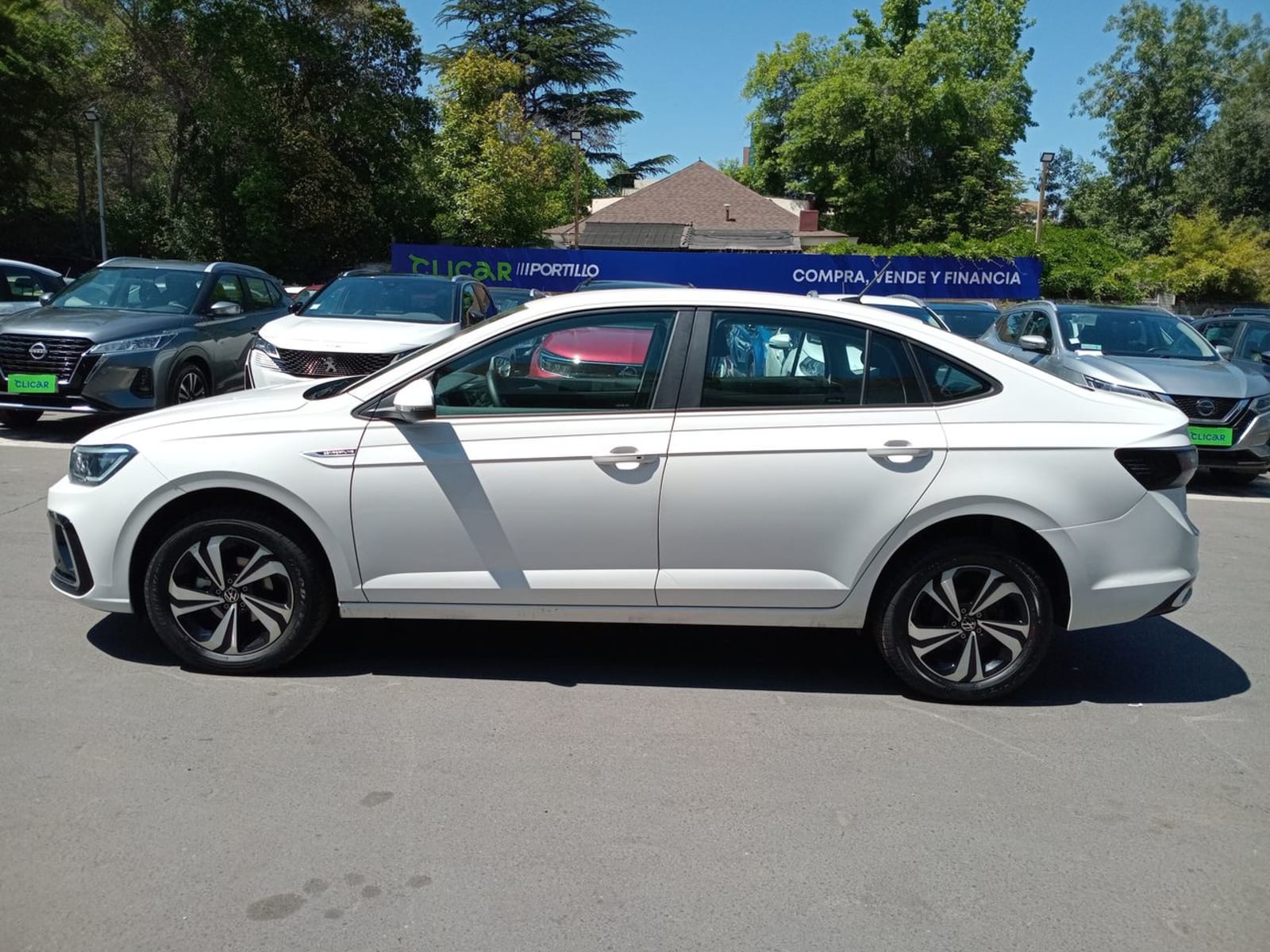 Volkswagen Virtus 1.0 Tsi Comfortline Plus 4x2 At 4p 2025 - Imagen 4 de 8