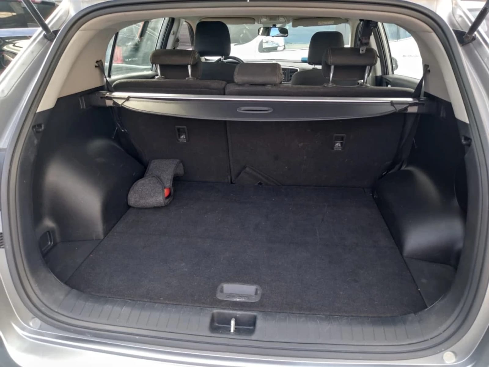 KIA SPORTAGE 2.0 LX 2WD 6MT 5P 2020 - Imagen 9 de 20