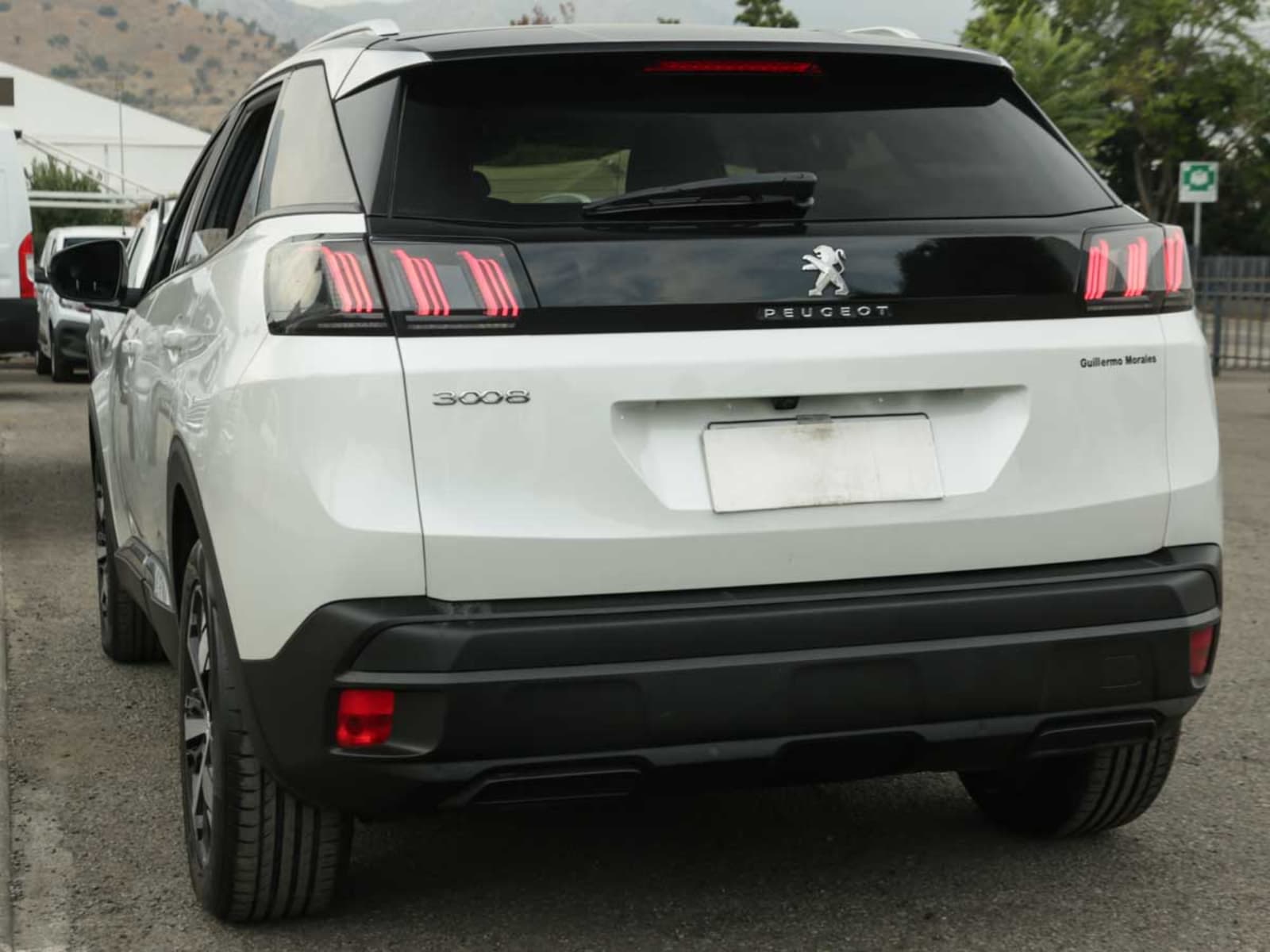 PEUGEOT 3008 ALLURE BLUEHDI 130 EAT8 2022 - Imagen 4 de 13