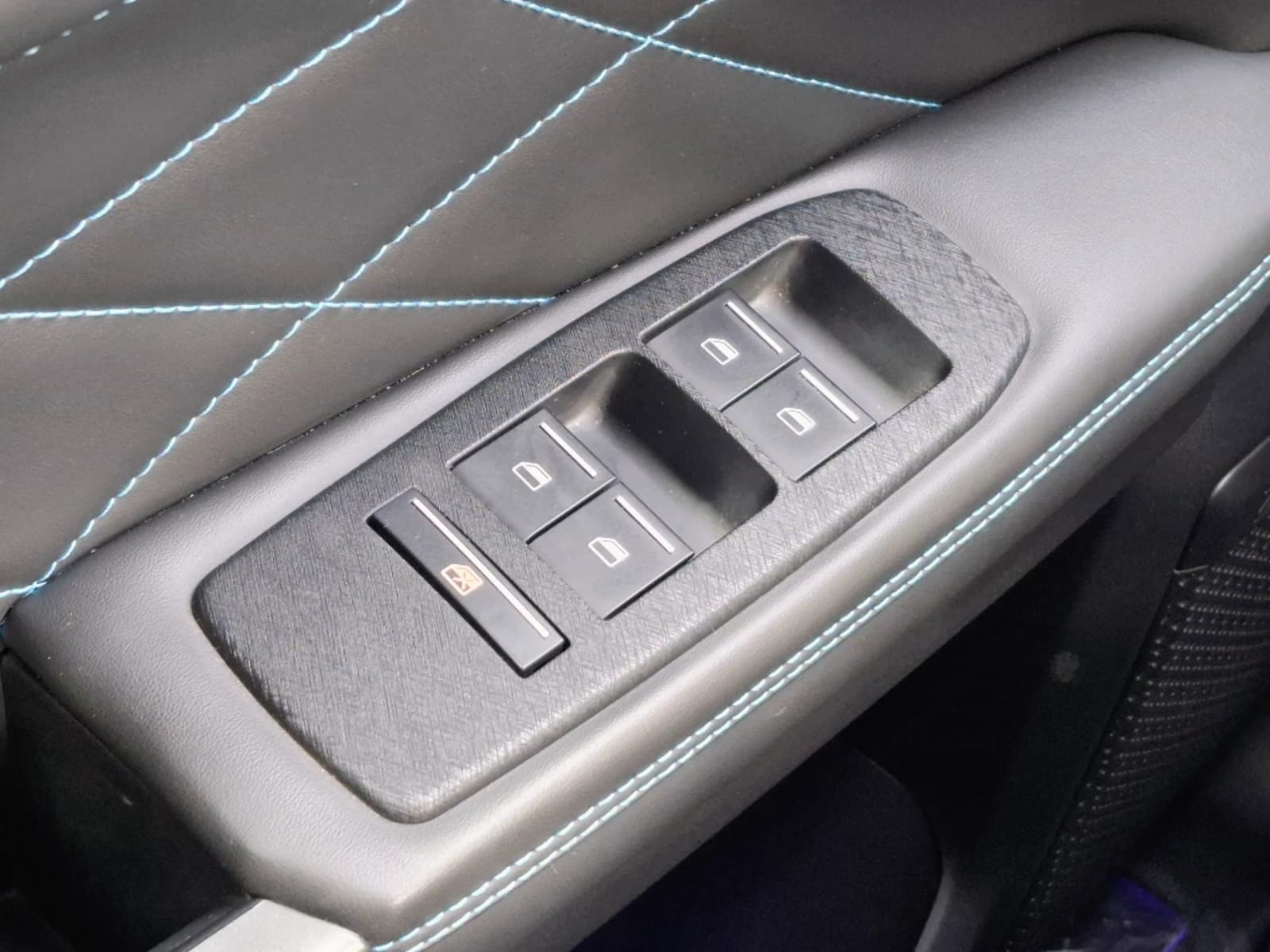 ZX AUTO GRAND LION 2.3T 4WD DIESEL AT 4P 2026 - Imagen 11 de 20