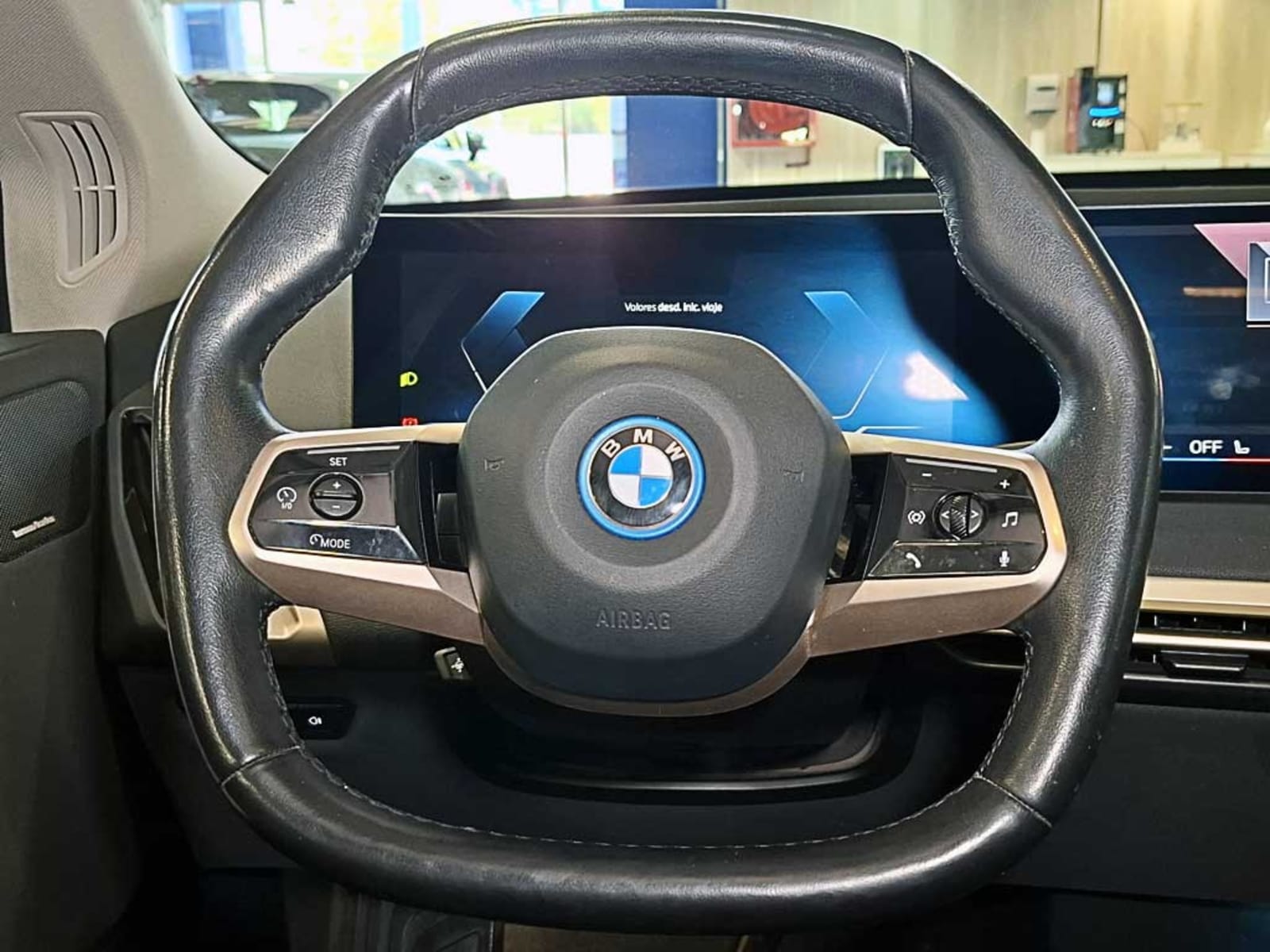 BMW IX 0.0 XDRIVE40 SUITE AT 4X4 ELECTRICO 2023 - Imagen 10 de 20