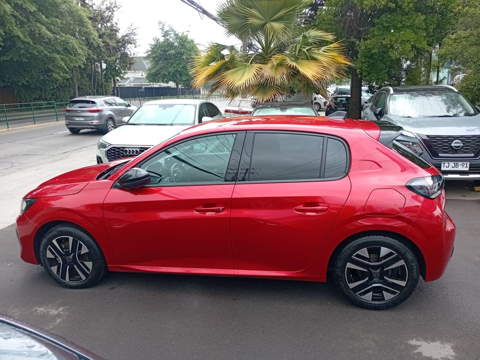 Peugeot 208 1.2 Mca Allure Mhev 136 4x2 Edct6 At 5p 2025 - Imagen 3 de 7