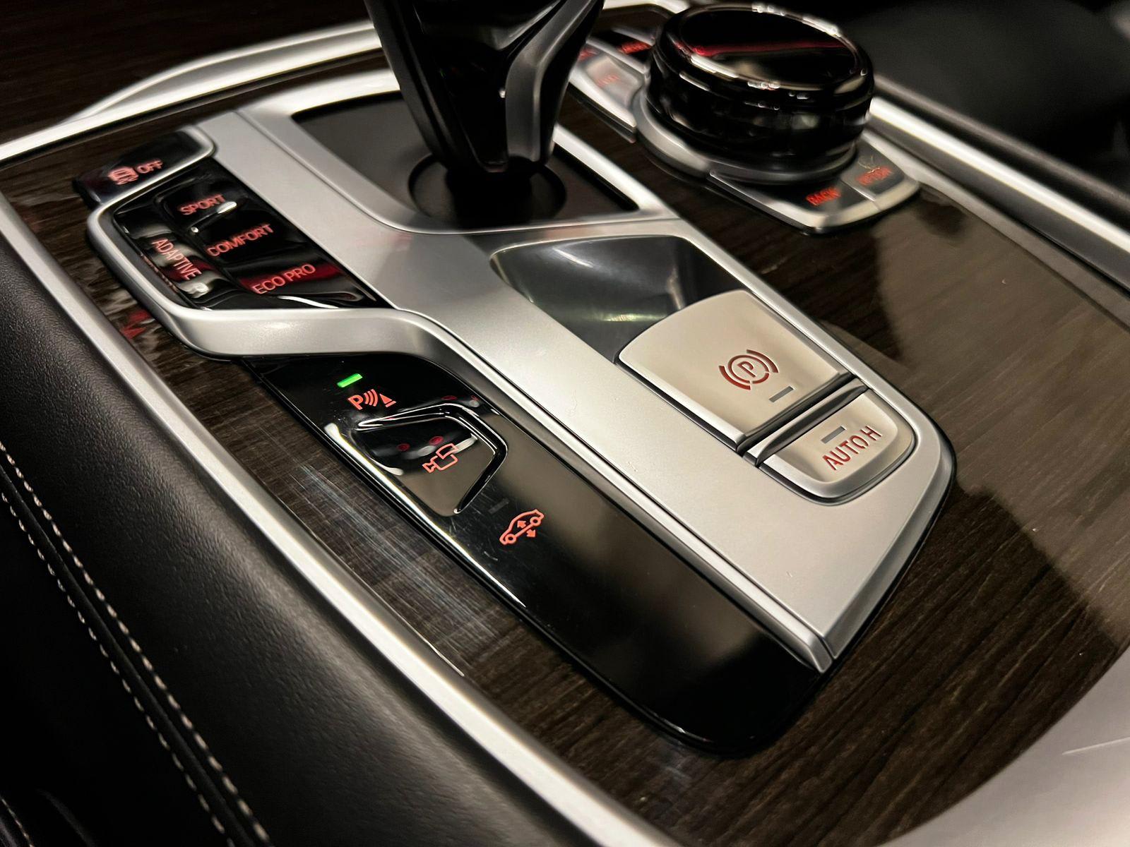 BMW 740 3.0 2019 - Imagen 18 de 20