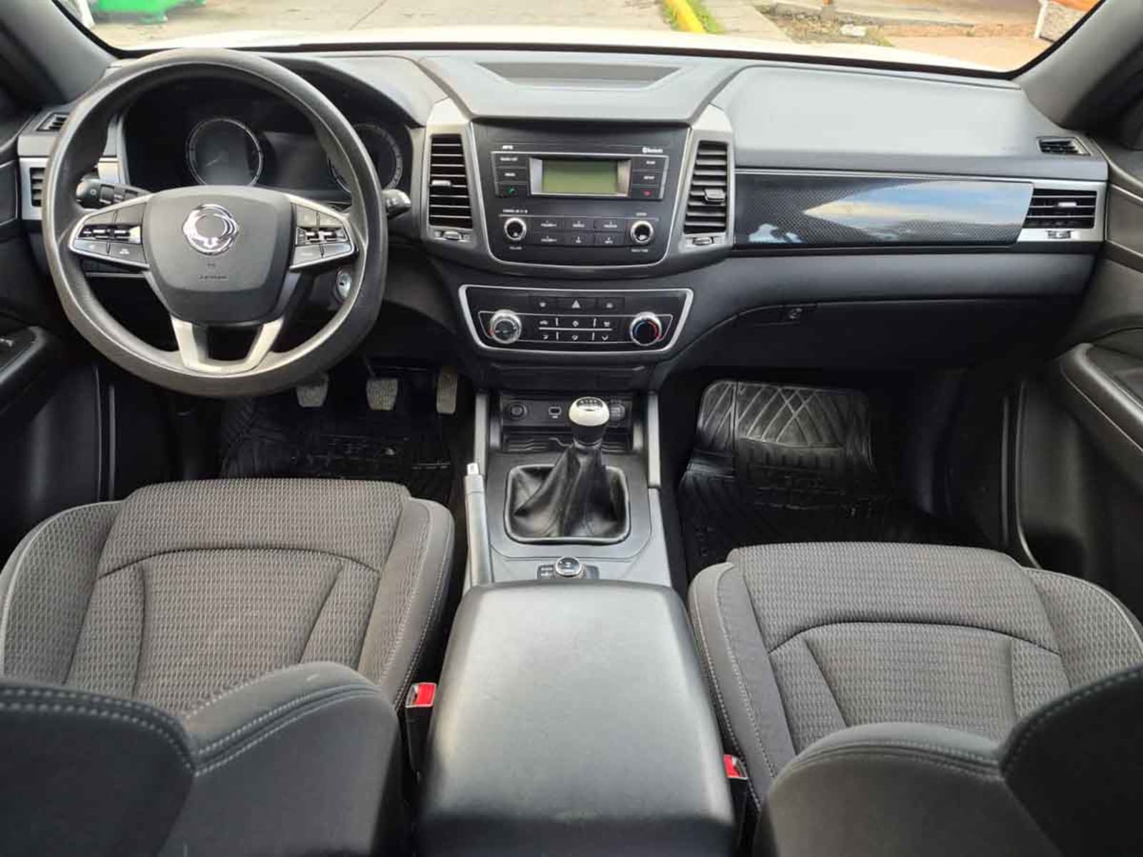 SSANGYONG MUSSO GRAND 4X4 2.2 2022 - Imagen 10 de 13
