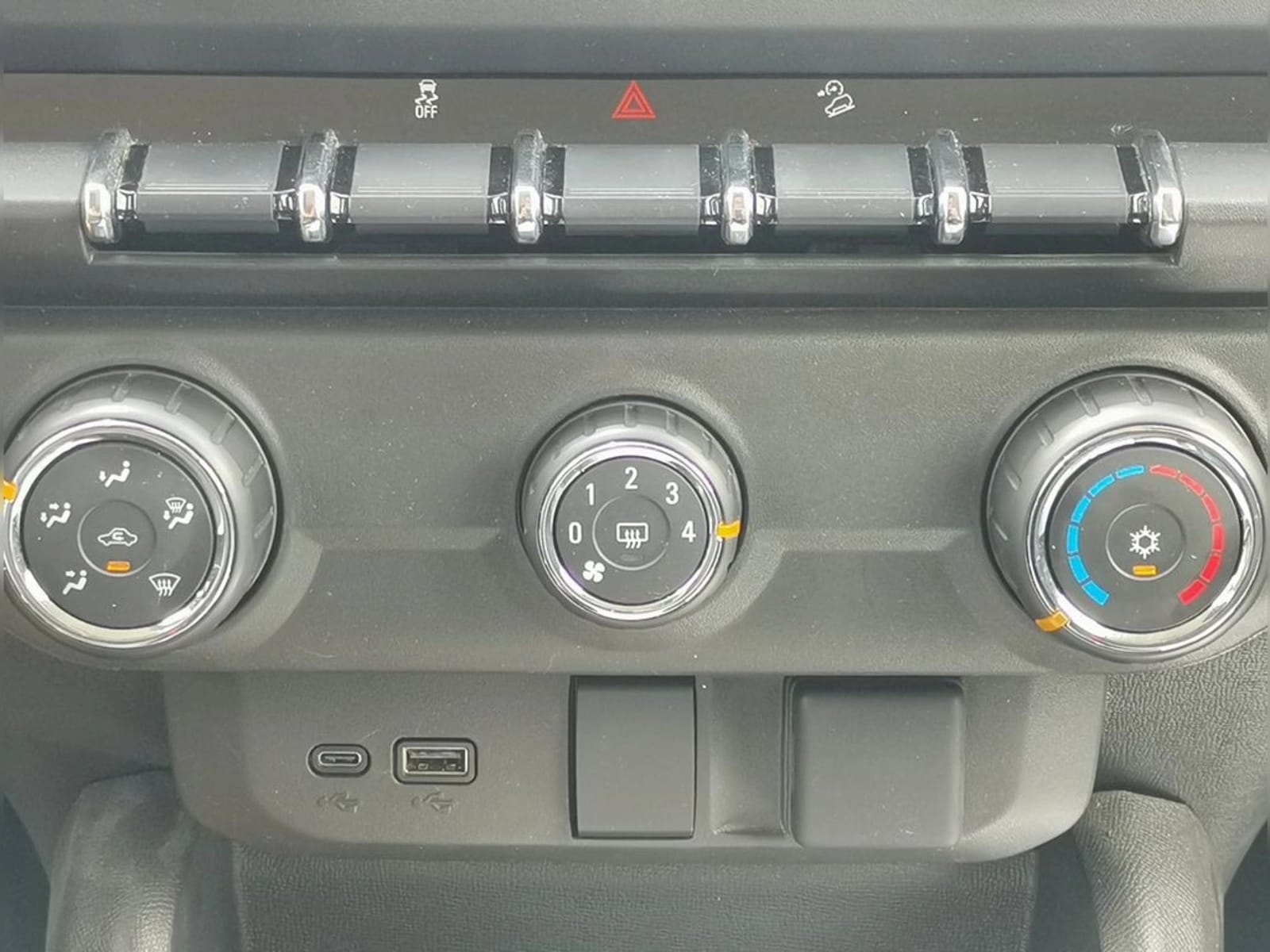 CHEVROLET COLORADO 2.8 WORK TRUCK MT DIESEL 2025 - Imagen 18 de 20