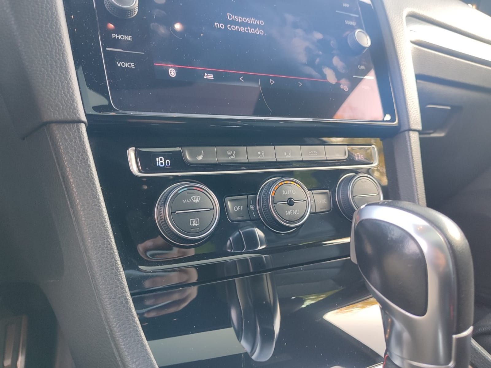 VOLKSWAGEN GOLF GTI 2.0 TSI DSG 2018 - Imagen 14 de 17