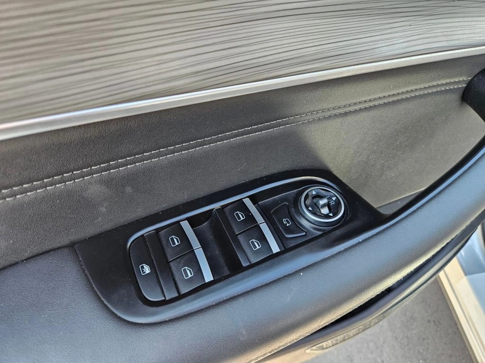 CHERY TIGGO 8 PRO 2.0 TGDI GLX PRO MAX AWD AT 5P 2024 - Imagen 12 de 20