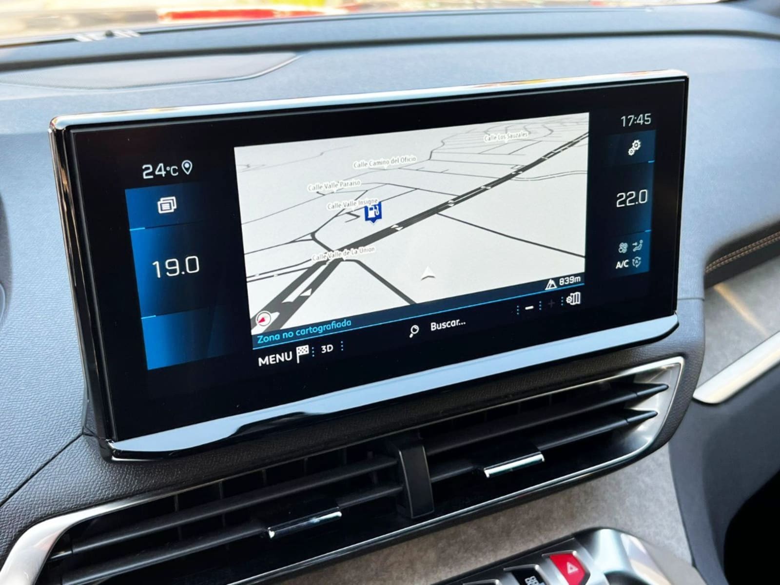 PEUGEOT 3008 GT HDI 1.5 2024 - Imagen 15 de 20