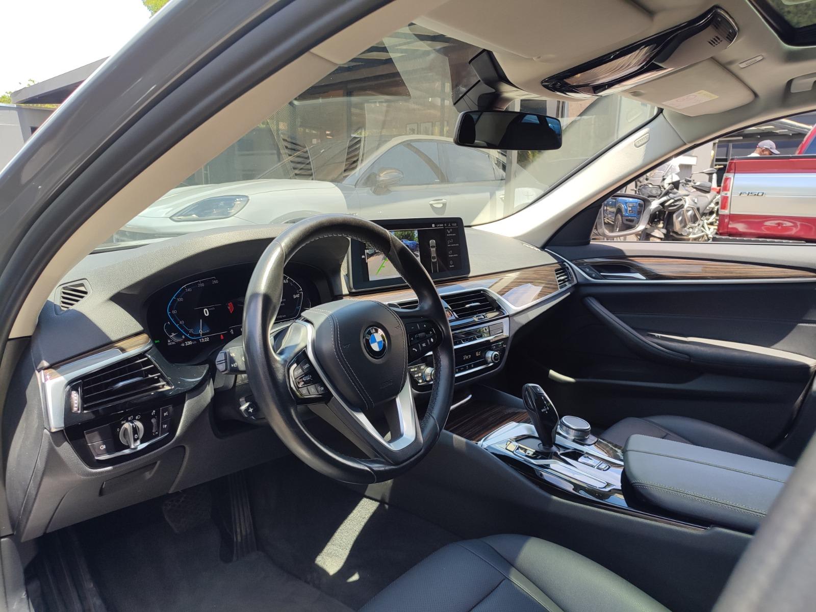 BMW 520D HERITAGE 2.0 AT 2022 - Imagen 8 de 16