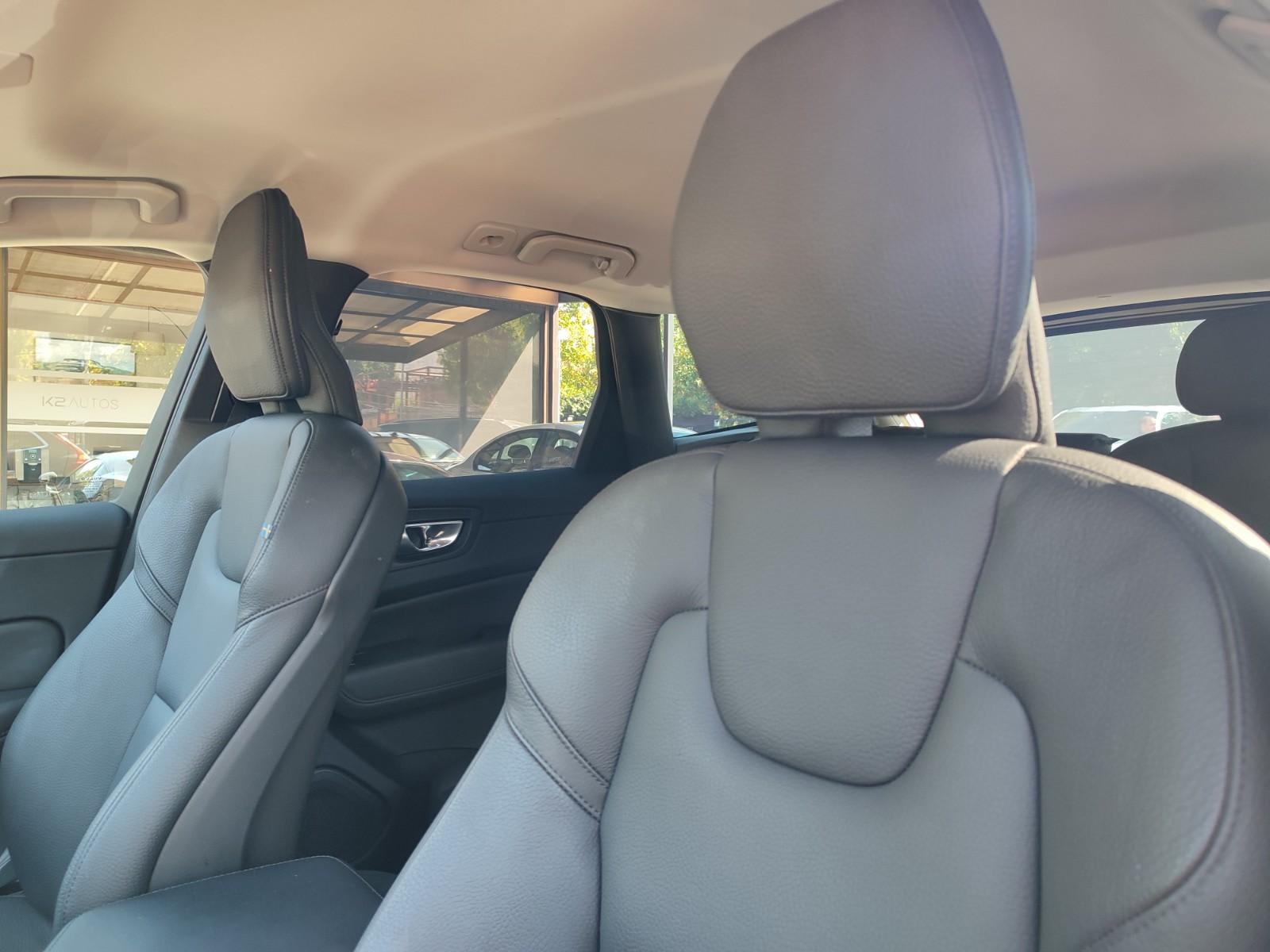 VOLVO XC60 II B5 PLUS 4X4 2.0 2024 - Imagen 14 de 19
