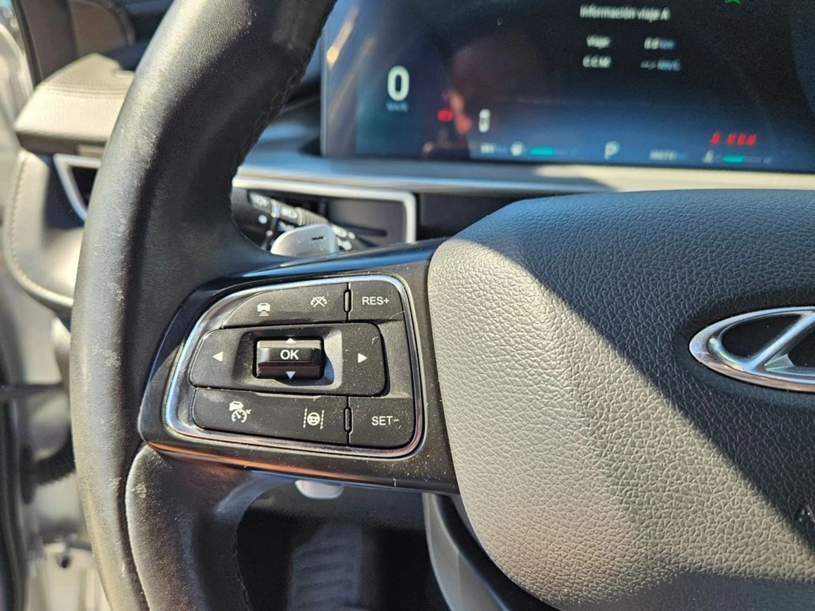 CHERY TIGGO 8 PRO 2.0 TGDI GLX PRO MAX AWD AT 5P 2024 - Imagen 15 de 20