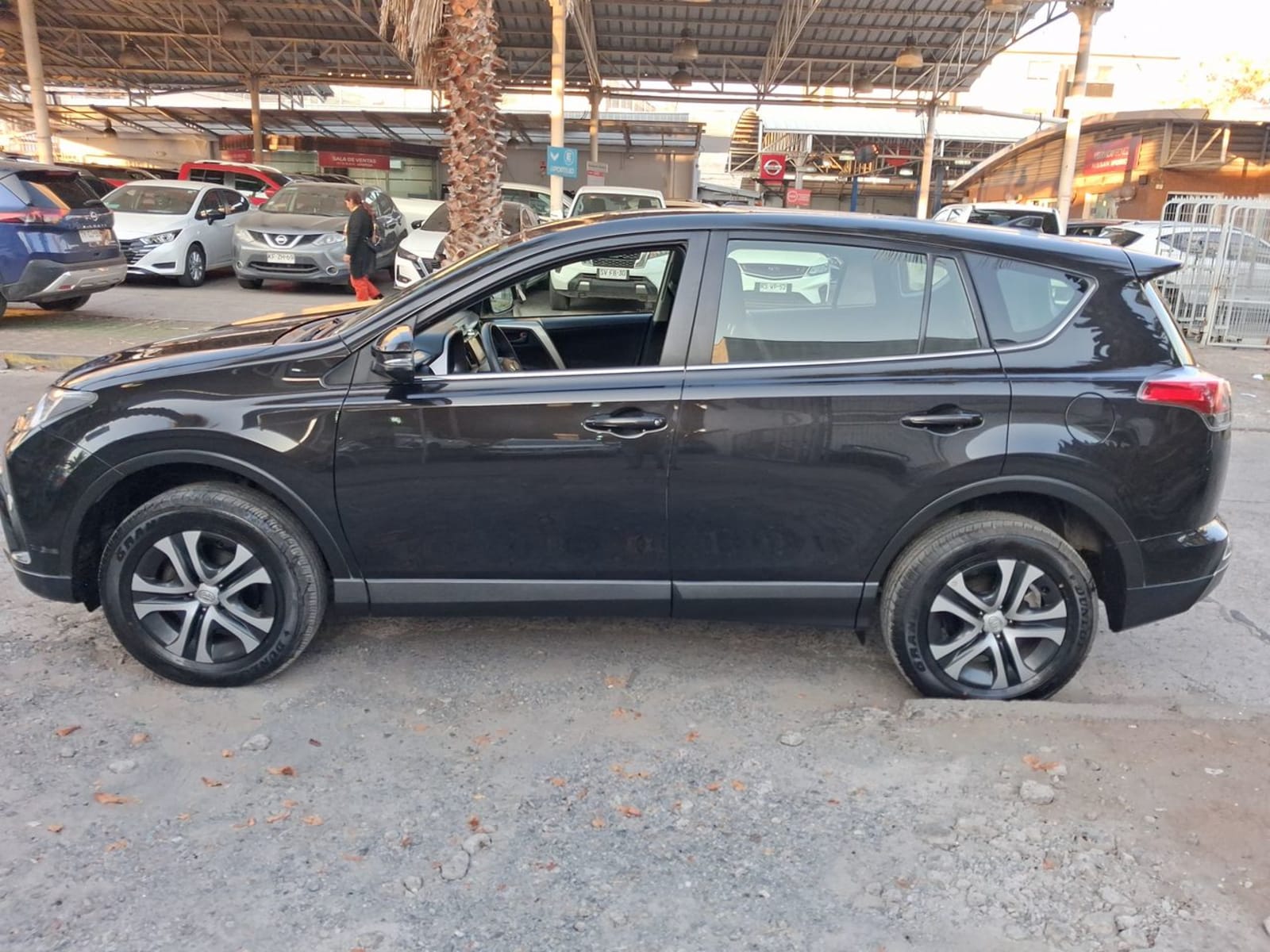 Toyota Rav 4 2.0 Le 4x2 Cvt At 5p 2019 - Imagen 4 de 8