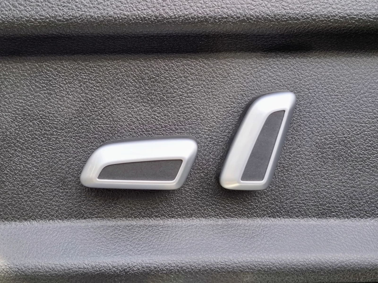ZX AUTO GRAND LION 2.3T 4WD DIESEL AT 4P 2026 - Imagen 12 de 20