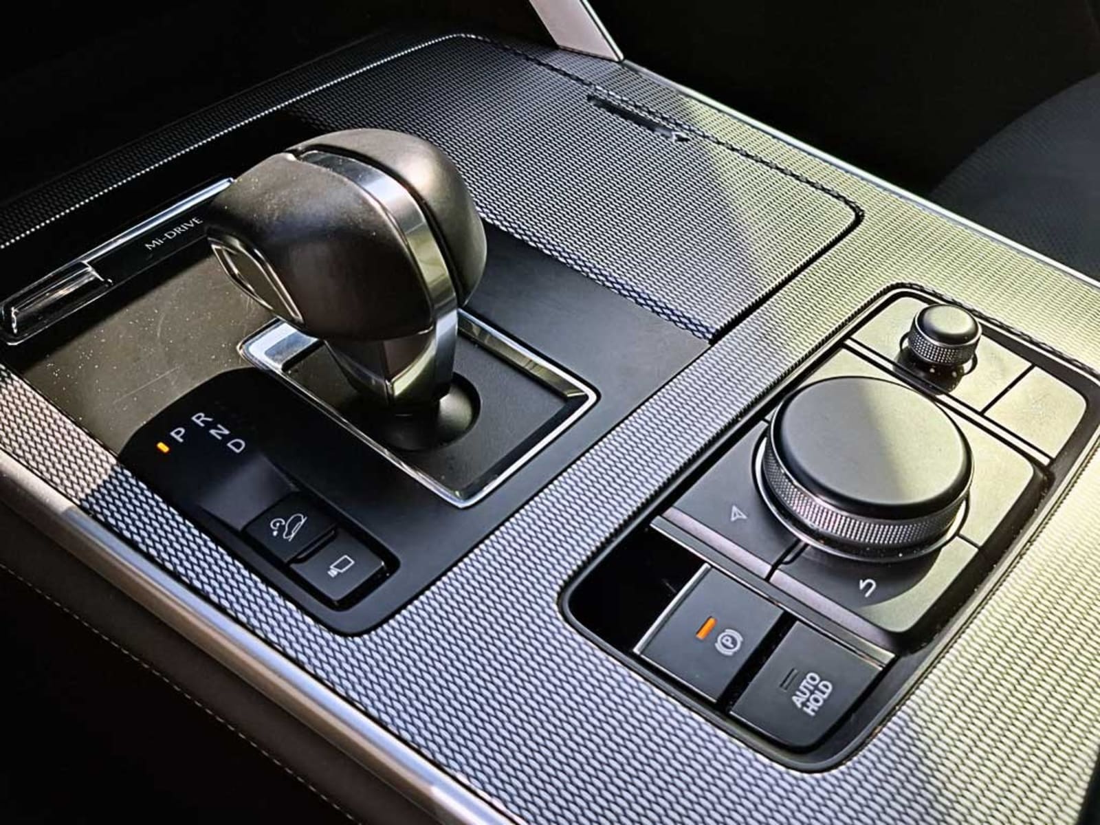 MAZDA CX-90 (IN) 3.3 SIGNATURE AT 4X4 HIBRIDO 2024 - Imagen 18 de 20