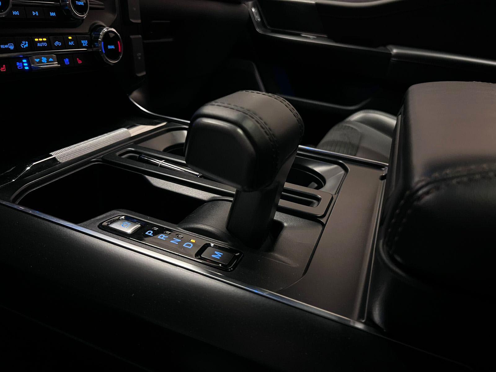 FORD F-150 RAPTOR 2023 - Imagen 19 de 20