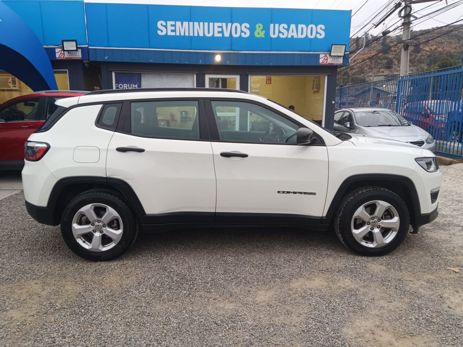 Jeep Compass 2.4 Sport 4x2 6mt 5p 2019 - Imagen 8 de 8