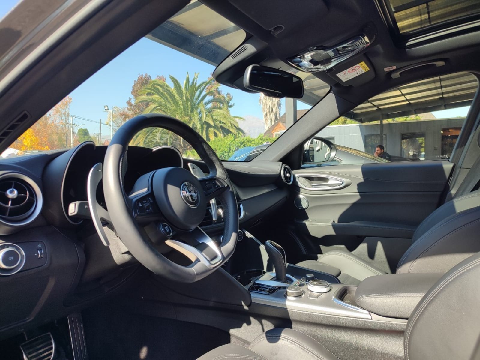 ALFA ROMEO GIULIA VELOCE 2.0 TURBO 280 HP 2025 - Imagen 10 de 19