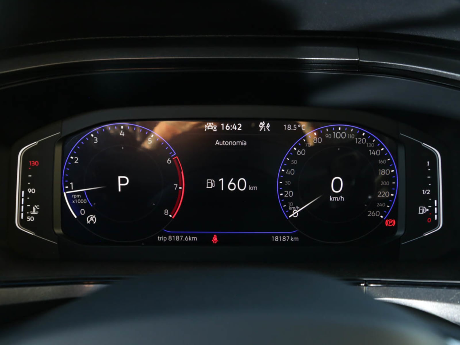 VOLKSWAGEN TAOS TSI 1.4 AT 2025 - Imagen 7 de 14