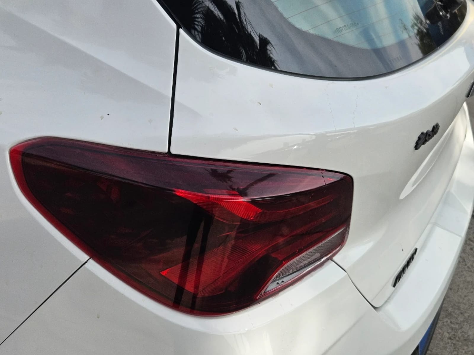 CHEVROLET ONIX 1.0T RS R 4X2 HB MT 5P 2024 - Imagen 11 de 20