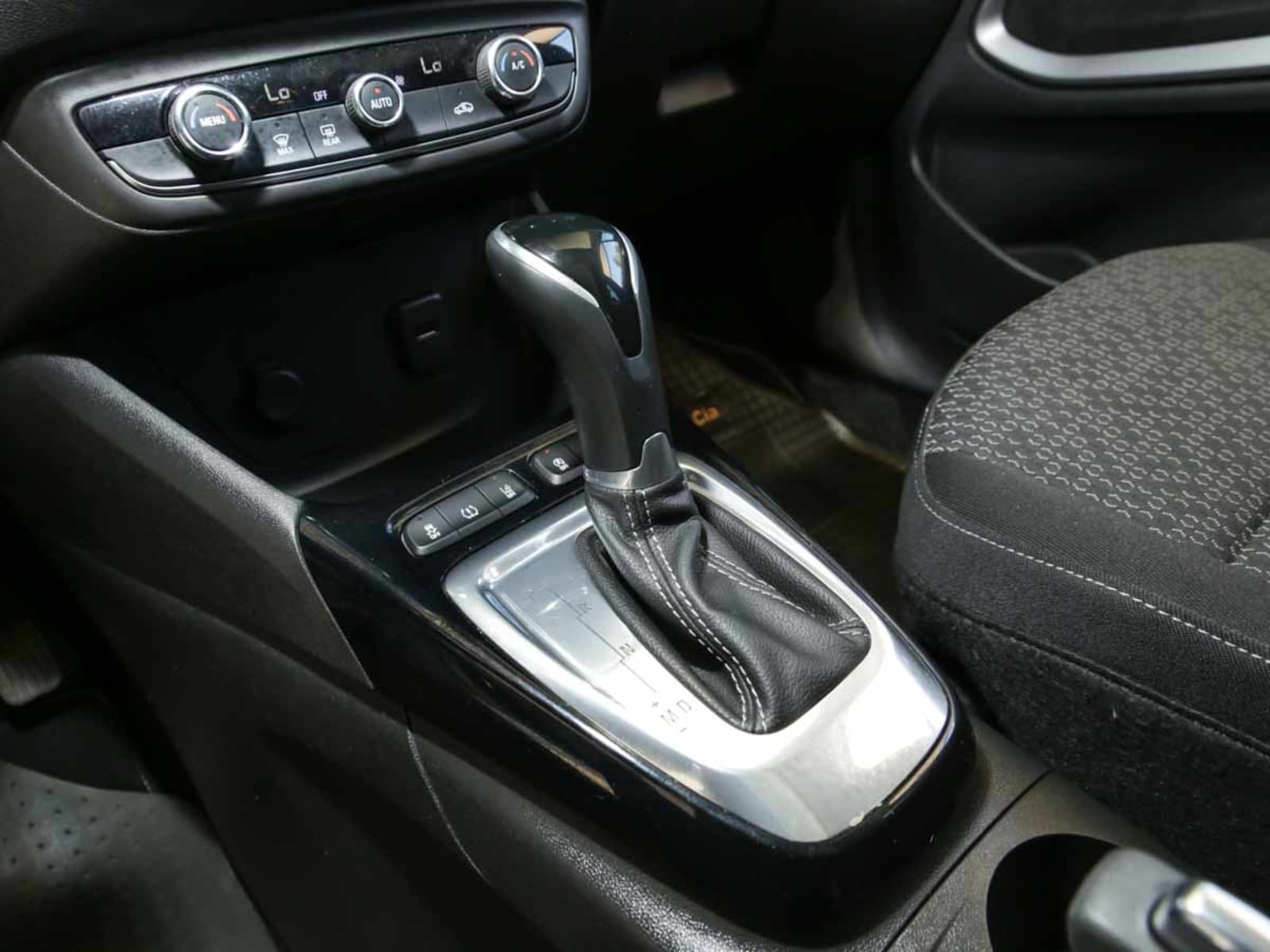 OPEL CROSSLAND 1.2 AUT 2021 - Imagen 9 de 14