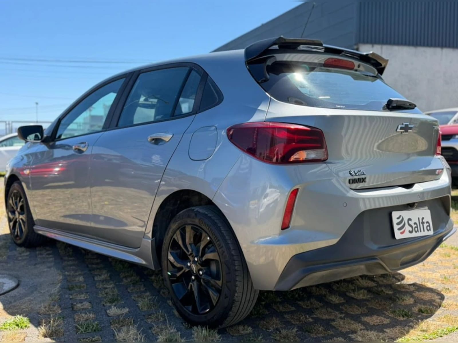 CHEVROLET ONIX 1.0T RS R 4X2 HB MT 5P 2024 - Imagen 7 de 20