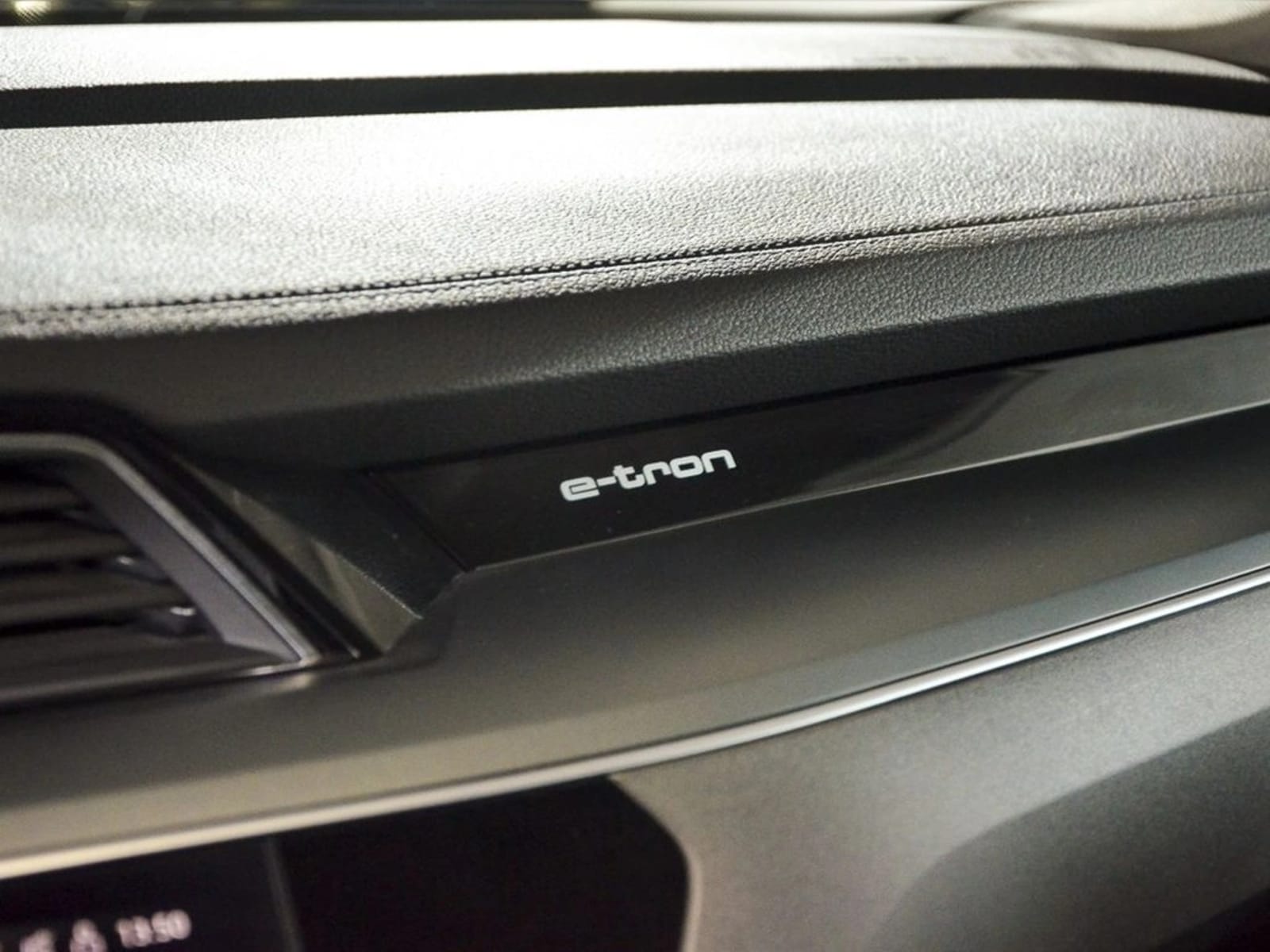 AUDI e-Tron Sportback 55 AUT 2022 - Imagen 18 de 18