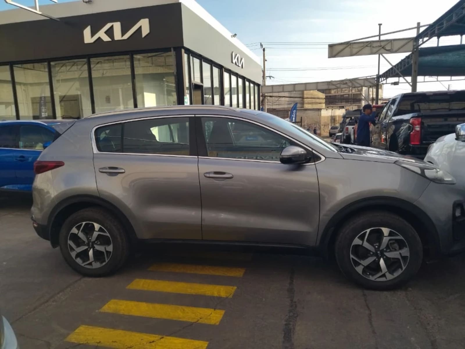 KIA SPORTAGE 2.0 LX 2WD 6MT 5P 2020 - Imagen 4 de 20