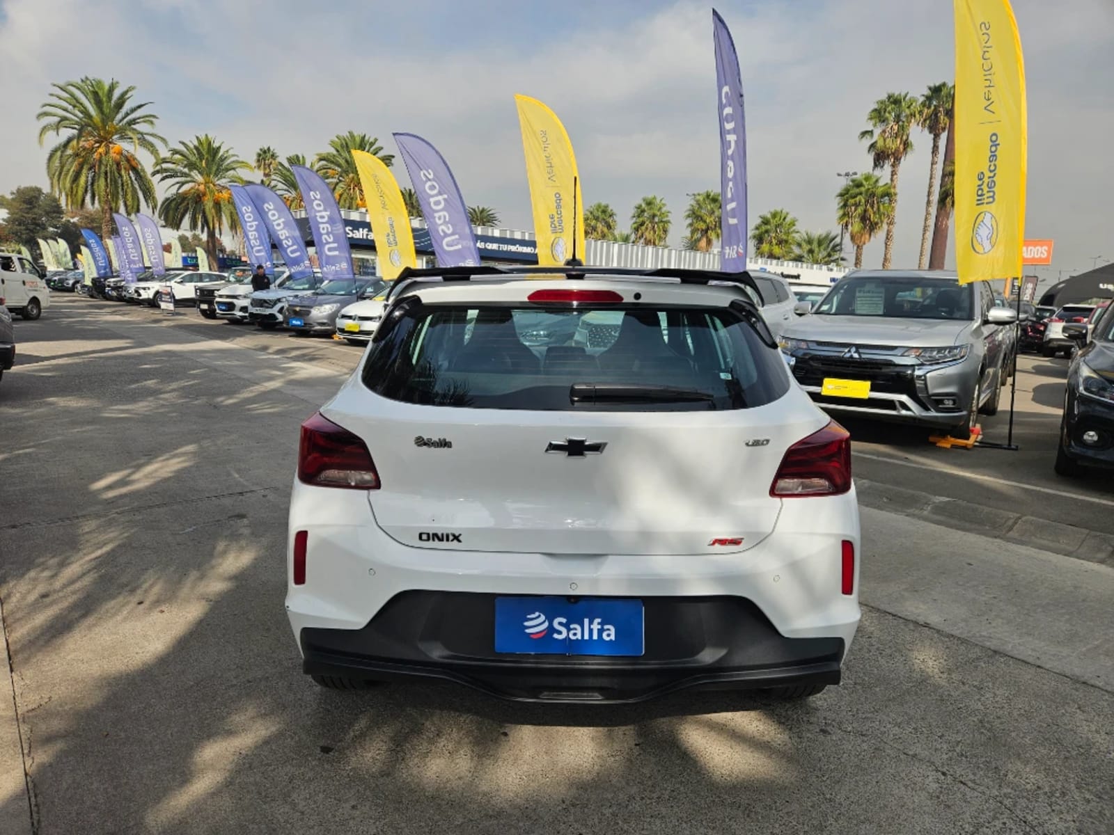 CHEVROLET ONIX 1.0T RS R 4X2 HB MT 5P 2024 - Imagen 6 de 20