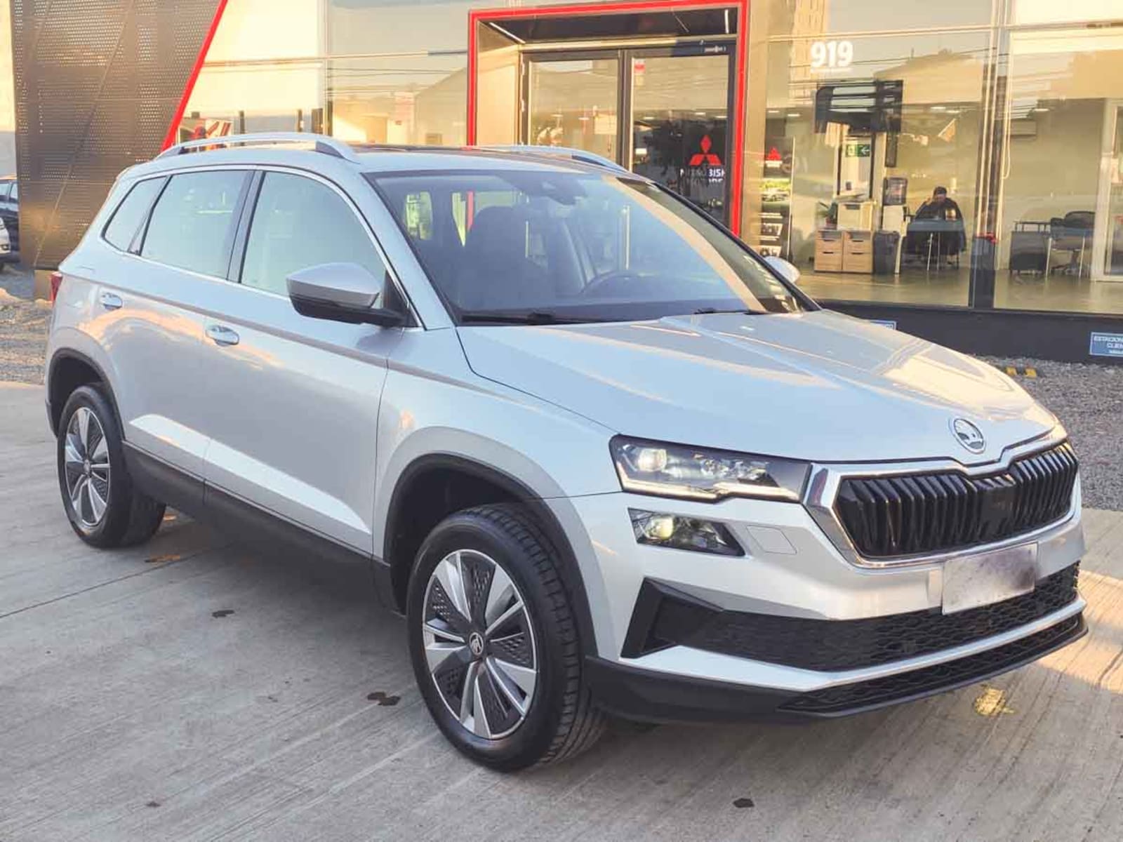 SKODA KAROQ TSI 1.4 AUT 2024 - Imagen 3 de 14