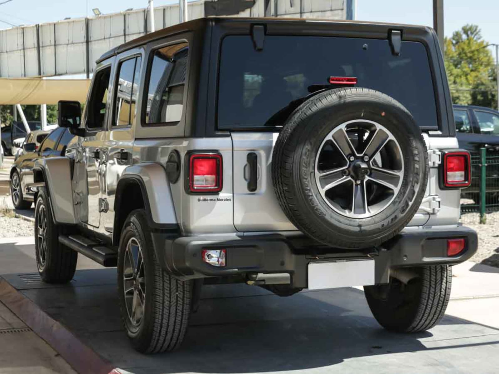 JEEP WRANGLER SAHARA U. 4X4 3.6 AUT 2024 - Imagen 4 de 13
