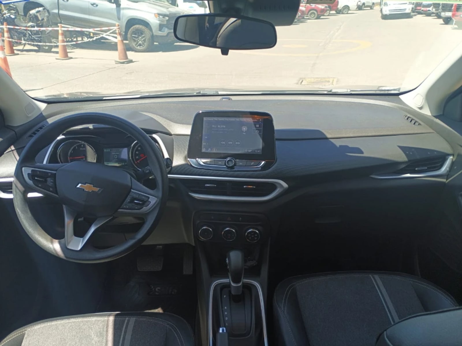 CHEVROLET TRACKER 1.2T LTZ R 4X2 AT 5P 2025 - Imagen 9 de 17