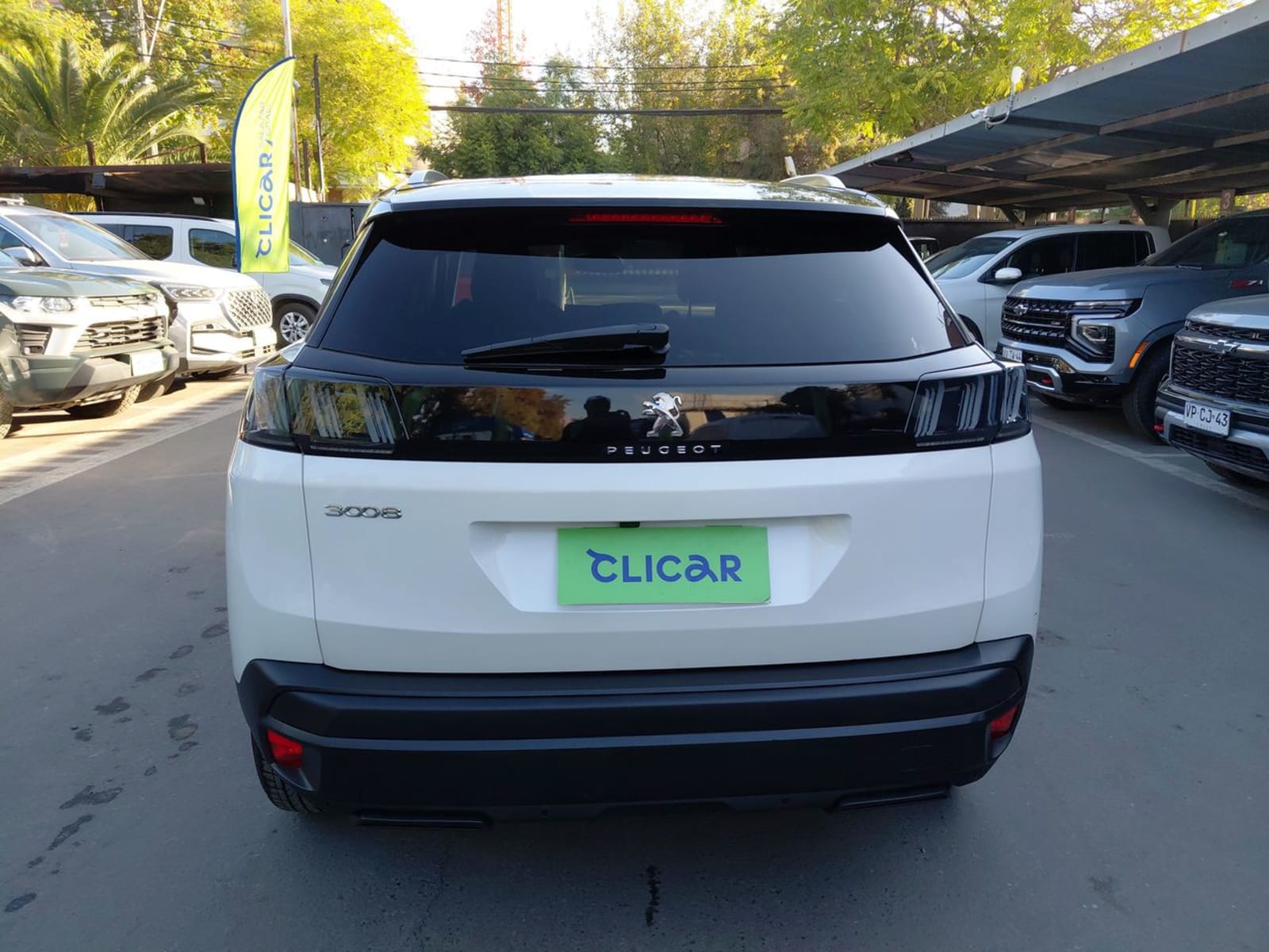 Peugeot 3008 1.5 Allure Pack Bluehdi 130 4x2 Eat8 5p 2022 - Imagen 6 de 8