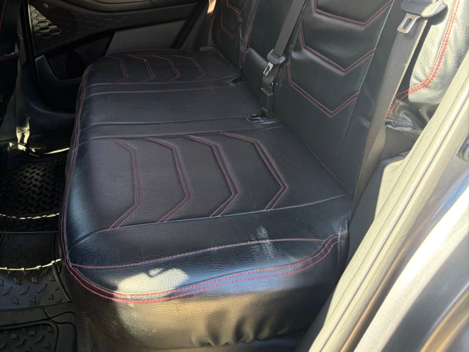 Hyundai CRETA 1.5 SU2I FULL M 2022 - Foto 5 de 8