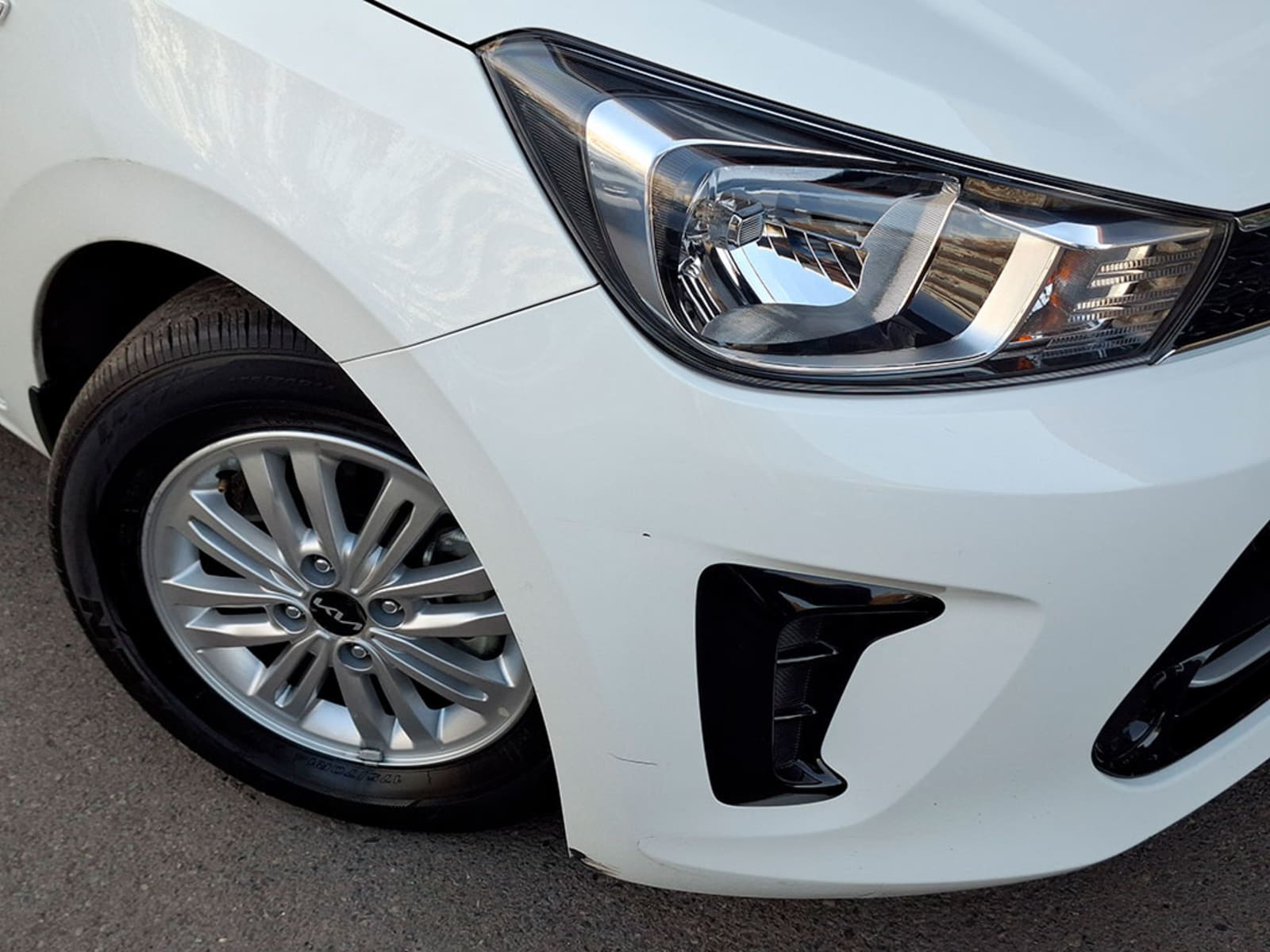 KIA SOLUTO LX 1.4L 5MT G LL 2026 - Imagen 7 de 20