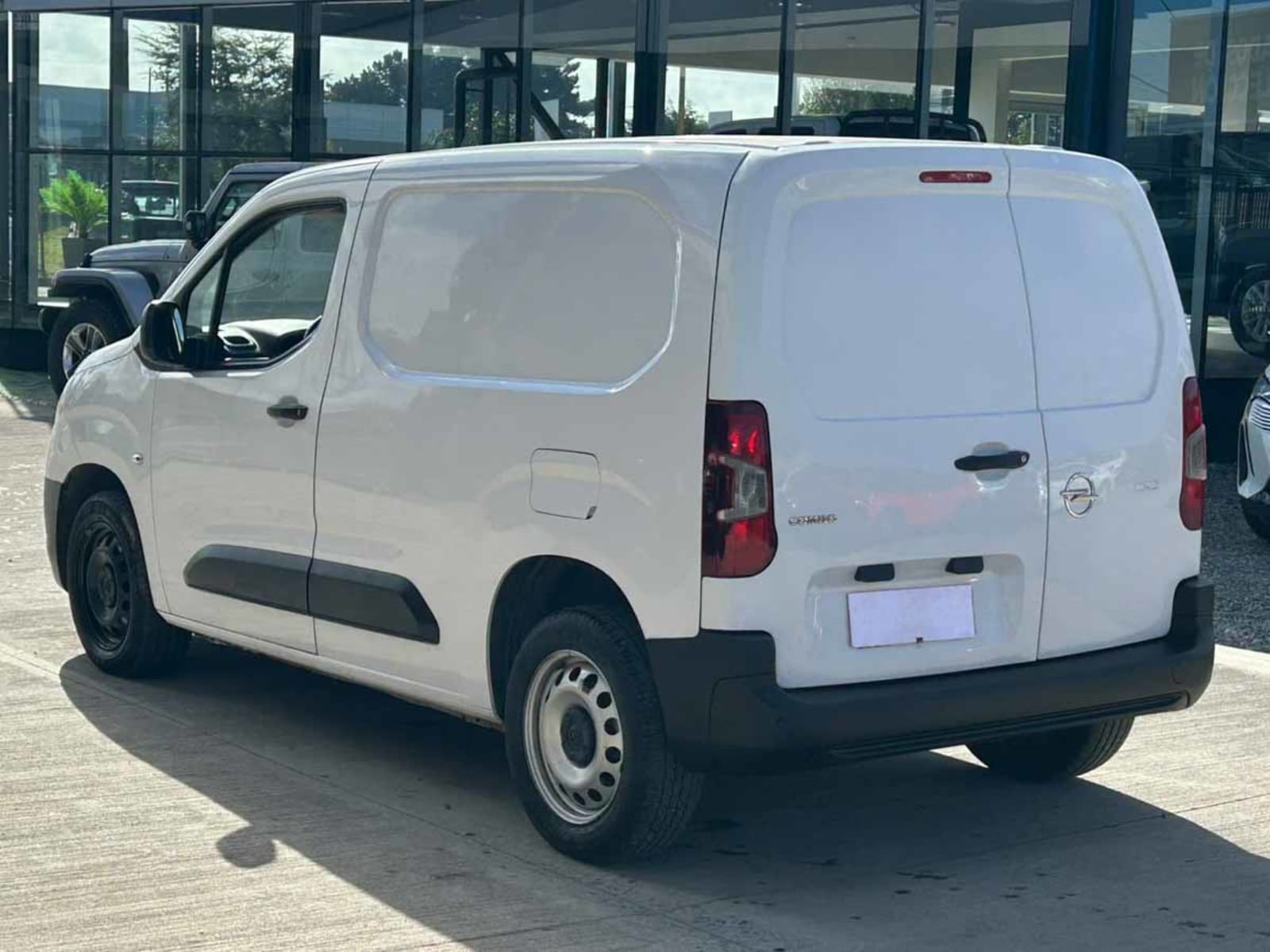 OPEL COMBO 1,6 TD 2023 - Imagen 4 de 16