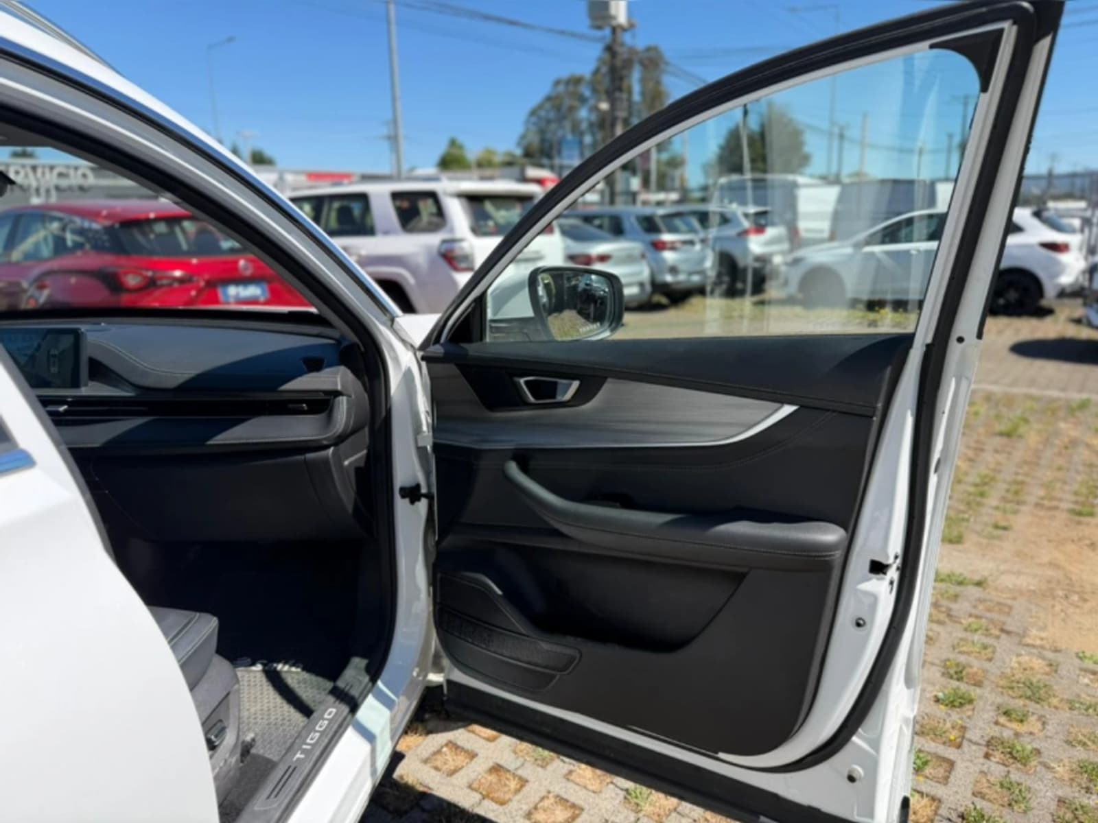 CHERY TIGGO 8 PRO 2.0 TGDI GLX PRO MAX AWD AT 5P 2024 - Imagen 15 de 20