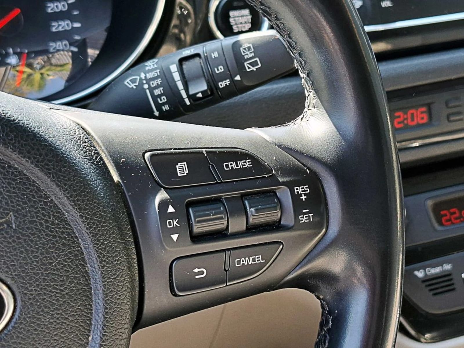 KIA GRAND CARNIVAL GSL 3.3 AT 2021 - Imagen 15 de 18