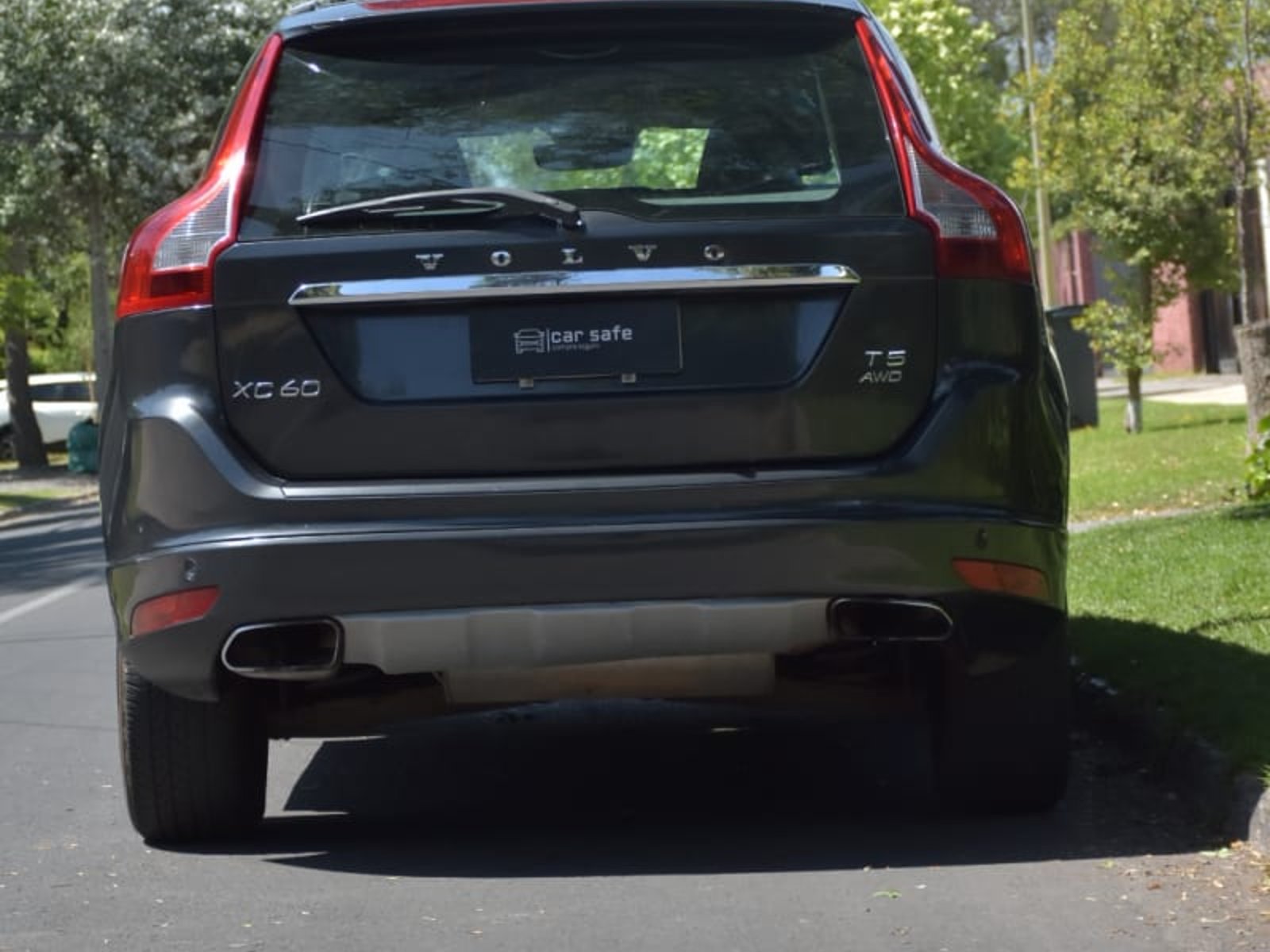 Volvo XC 60 2016 - Foto 2 de 8