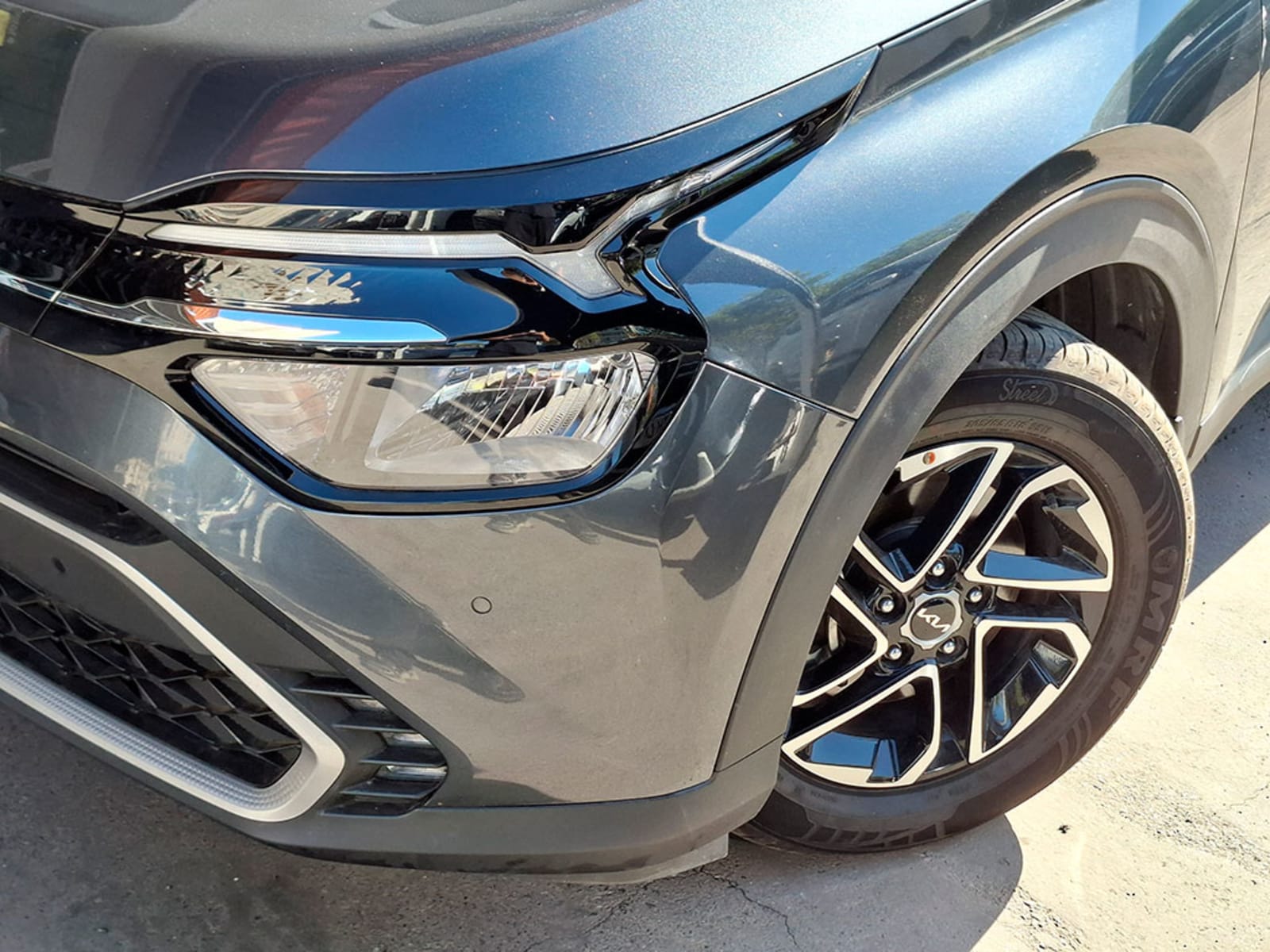 KIA CARENS AAA 2025 - Imagen 7 de 20
