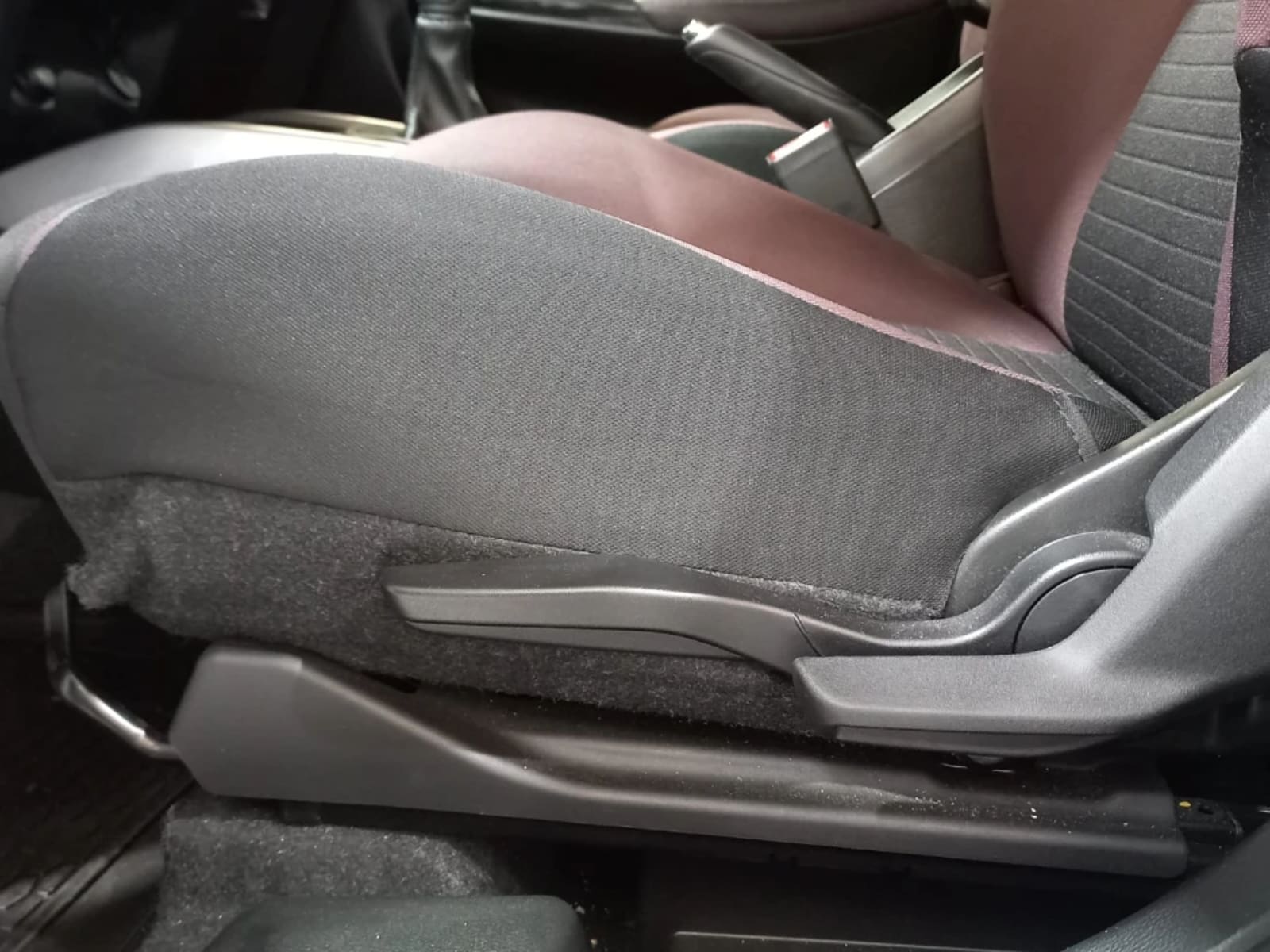 SUZUKI FRONX 1.5 GLX HYBRID 4X2 MT 5P 2025 - Imagen 14 de 20