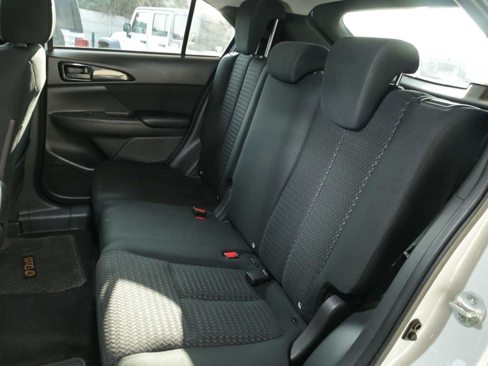 MITSUBISHI ECLIPSE CROSS RX 1.5 4X2 MEC. 2021 - Imagen 11 de 13