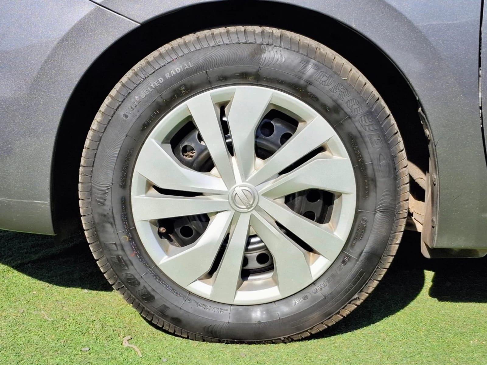 NISSAN VERSA 1.6 SENSE 4X2 MT 4P 2023 - Imagen 9 de 20