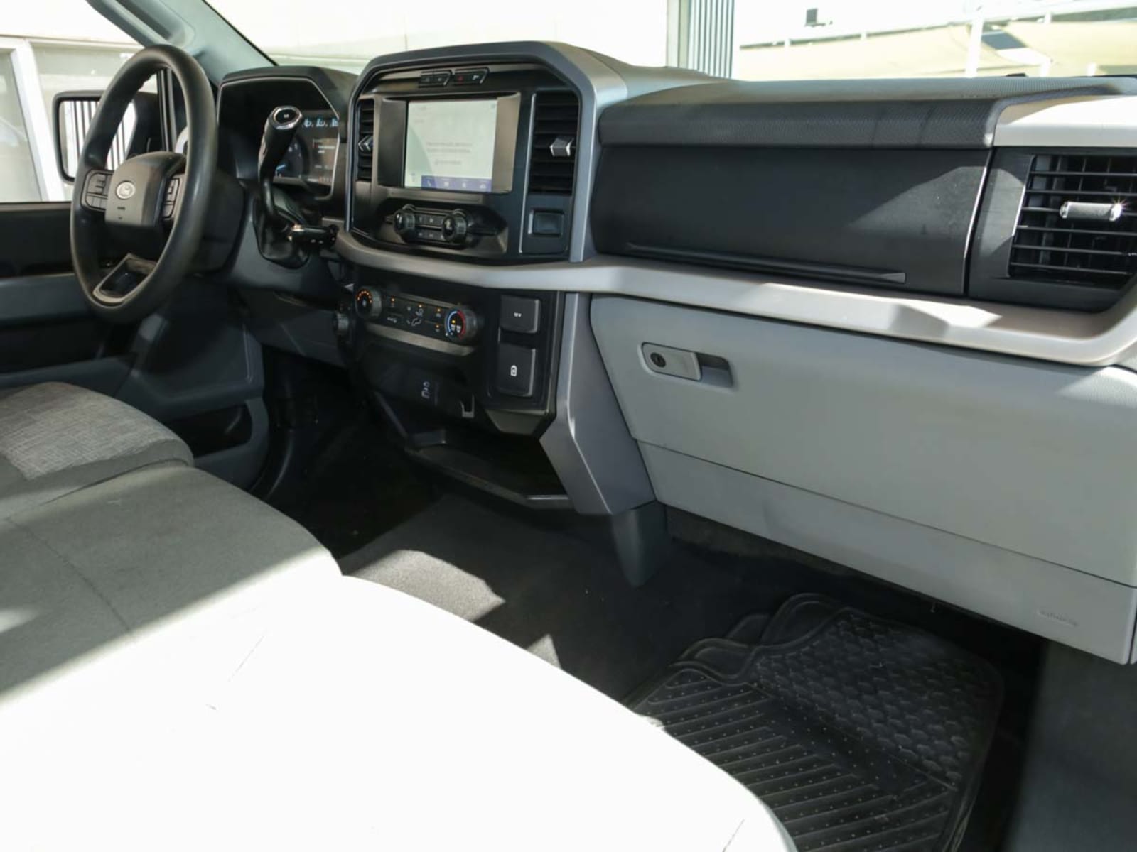 FORD F150 XLT 4X4 3.3 AUT 2024 - Imagen 13 de 14