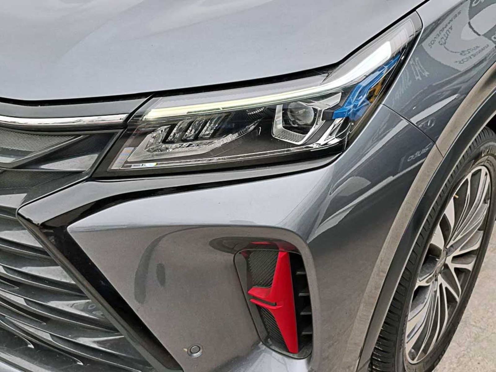 DFSK SUV 600 (IN) 1.5 T LUXURY AT 2024 - Imagen 7 de 20