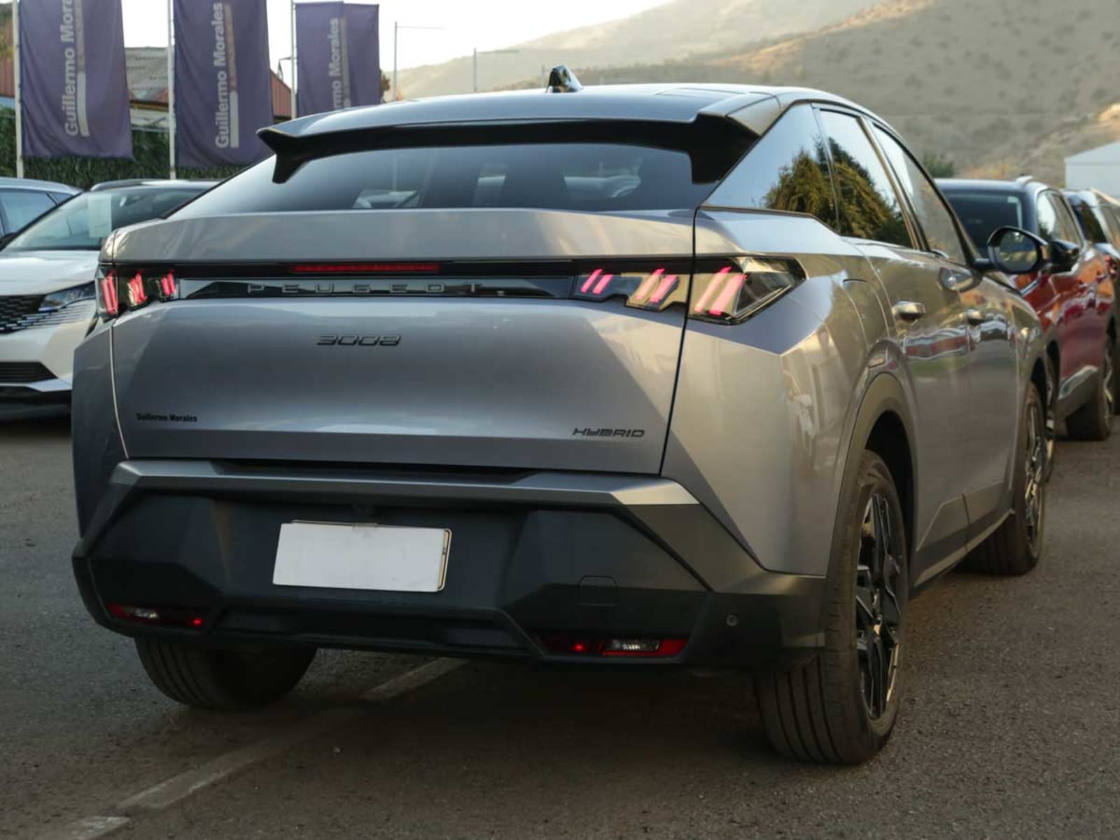 PEUGEOT NEW 3008 ALLURE HYBRID 136HP AT 2025 - Imagen 6 de 13