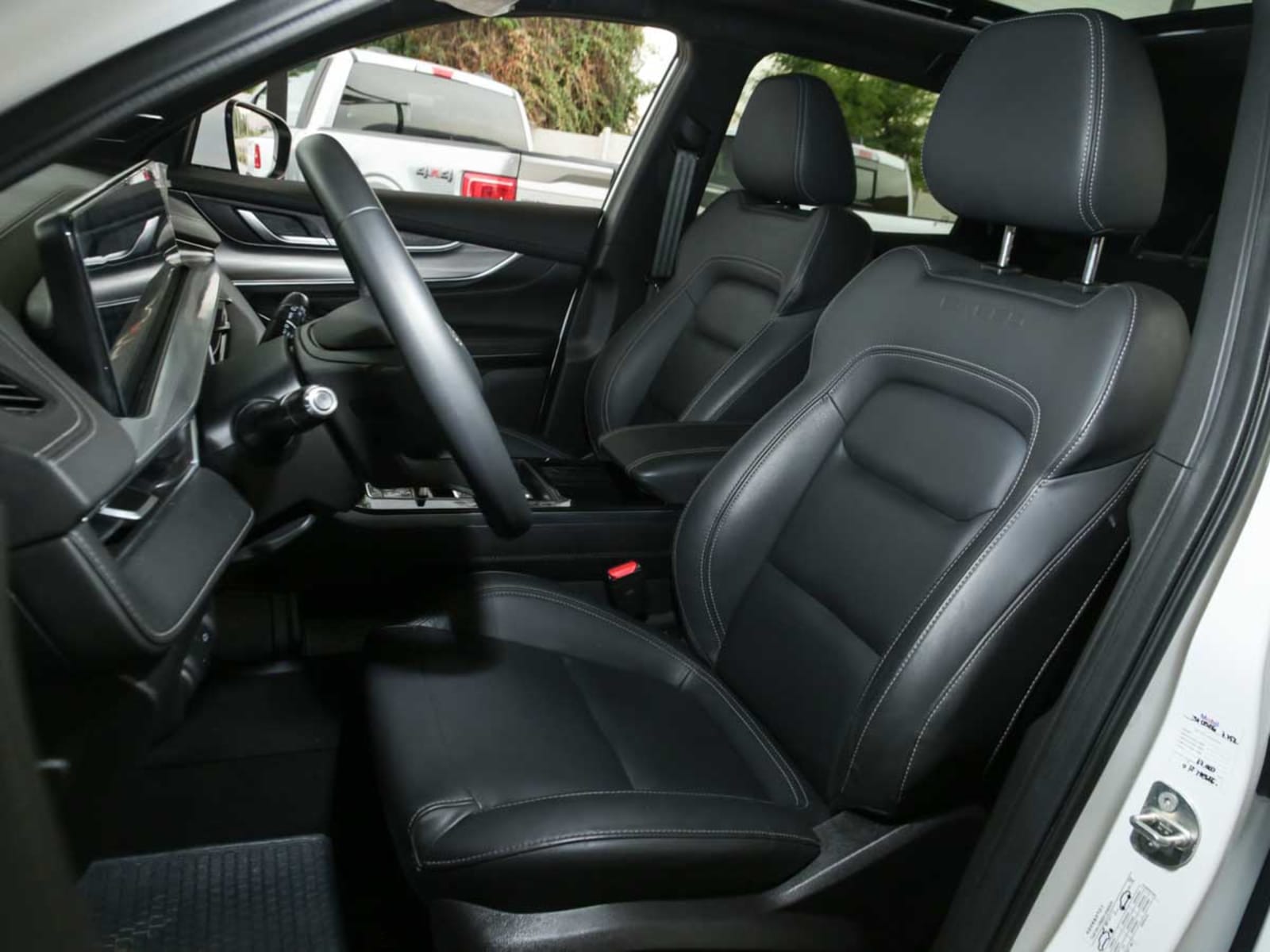 EXEED EXEED LX 1.5T CVT ADVANCED 2023 - Imagen 10 de 14